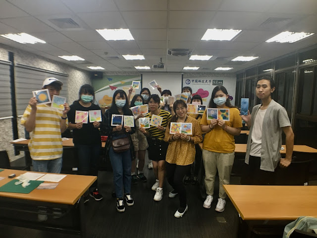 同學與作品合影